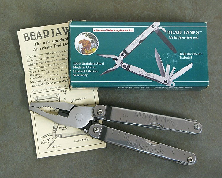 Super Bear Jaws
